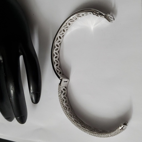 Watch video / Sterling Silver 925 Iced Out Bangle Bracelet - Picture 4 of 7